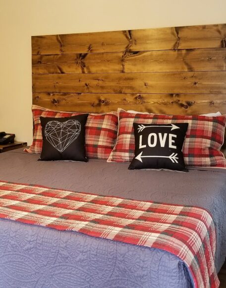 Honeymoon Suite Chalet, Eagle Cap Chalets