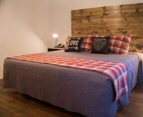 Honeymoon Cabin &#8211; 8, Eagle Cap Chalets