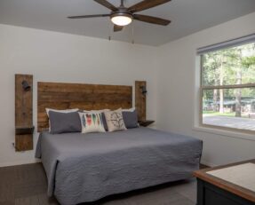 Cabin 10, Eagle Cap Chalets