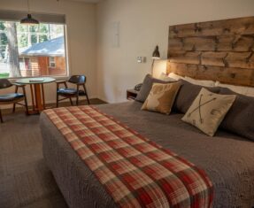 Cabin 4, Eagle Cap Chalets