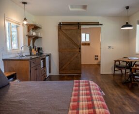 Honeymoon Cabin &#8211; 8, Eagle Cap Chalets