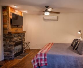 Honeymoon Cabin &#8211; 8, Eagle Cap Chalets