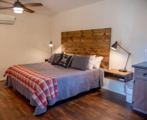 Honeymoon Cabin &#8211; 8, Eagle Cap Chalets